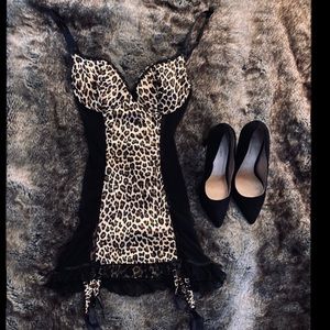 Fredericks Of Hollywood Leopard Slip w/ Garter